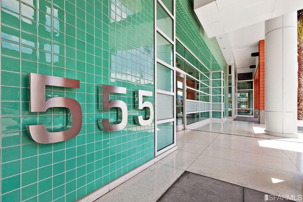 555 4th Street Unit: 438