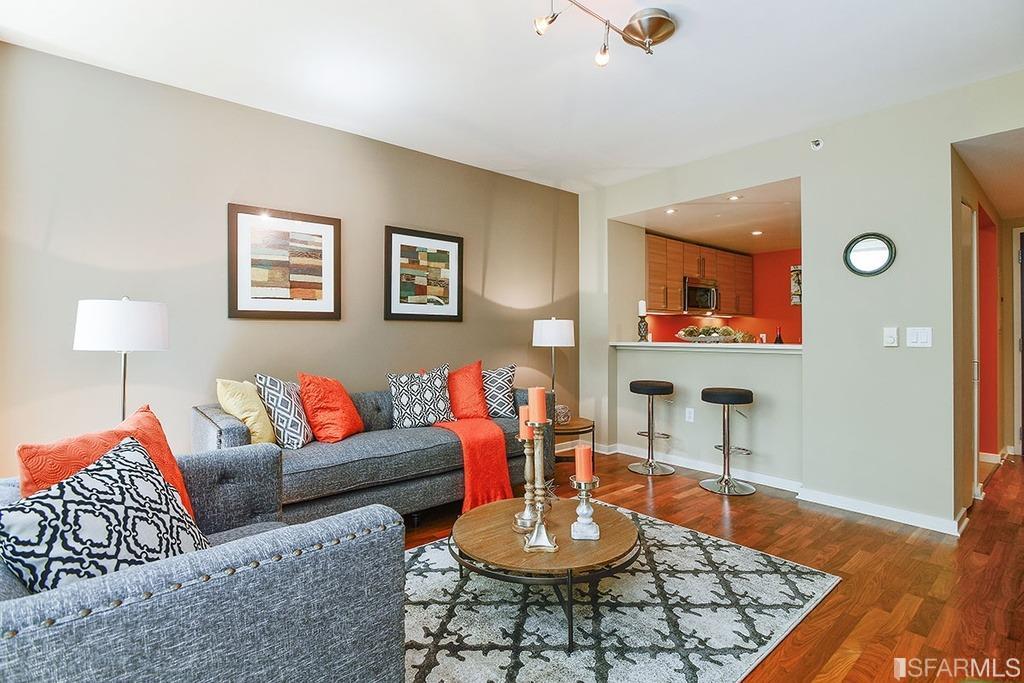 555 4th Street Unit: 438