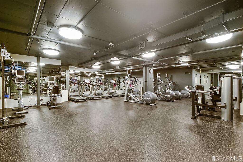 555 4th Street Unit: 438