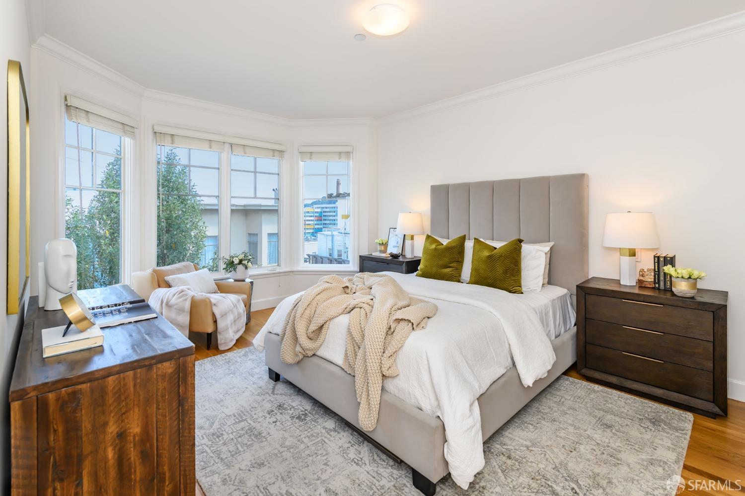 939 Jackson Street Unit: 301