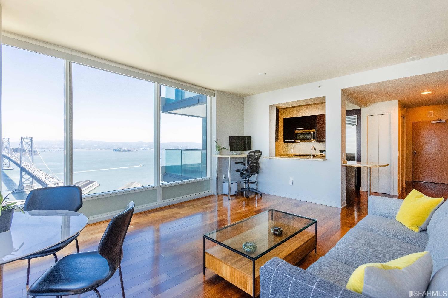 425 1st Street Unit: 3307