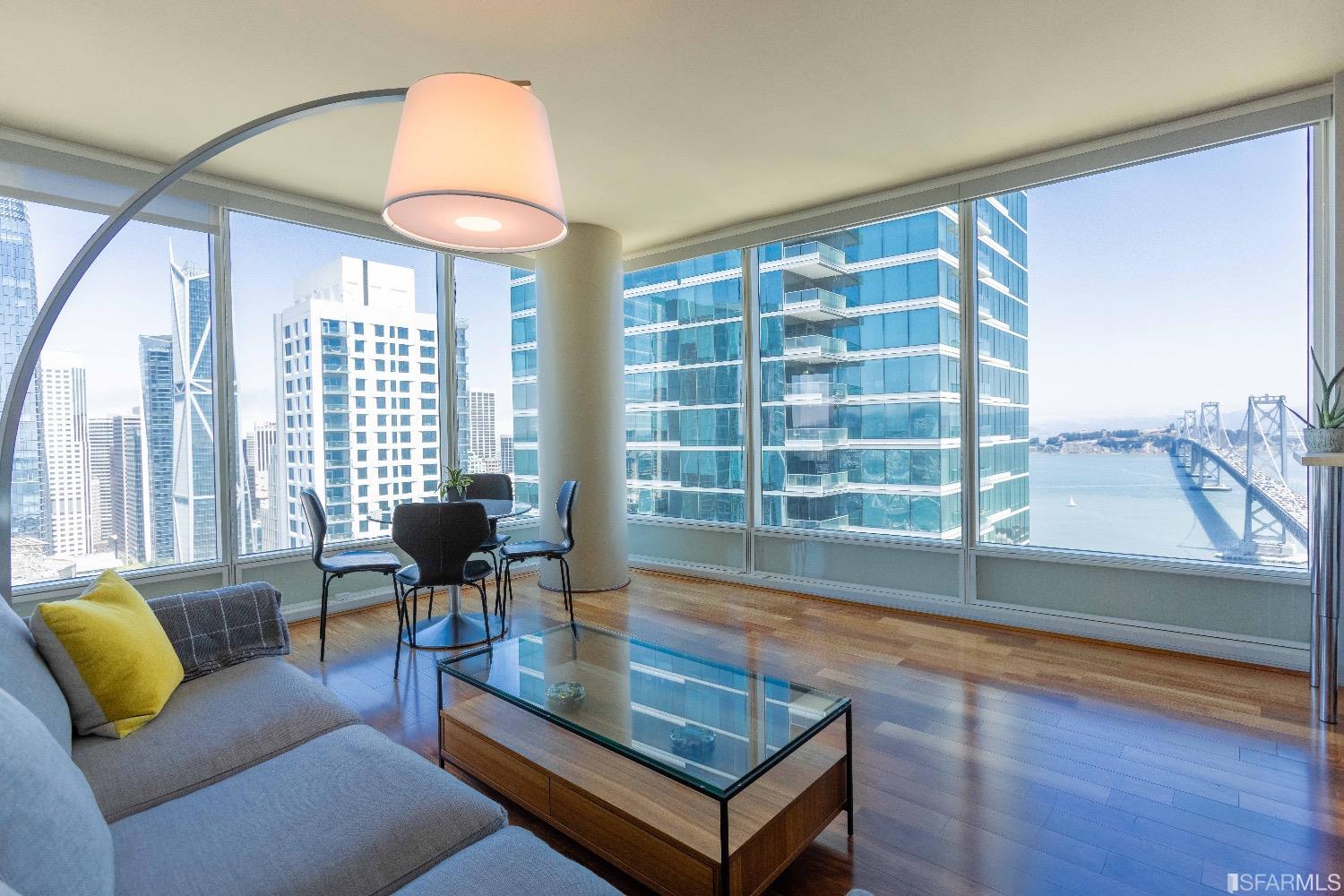 425 1st Street Unit: 3307