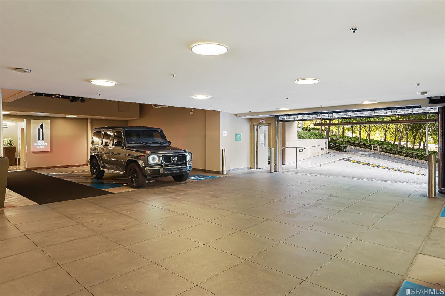 425 1st Street Unit: 3307