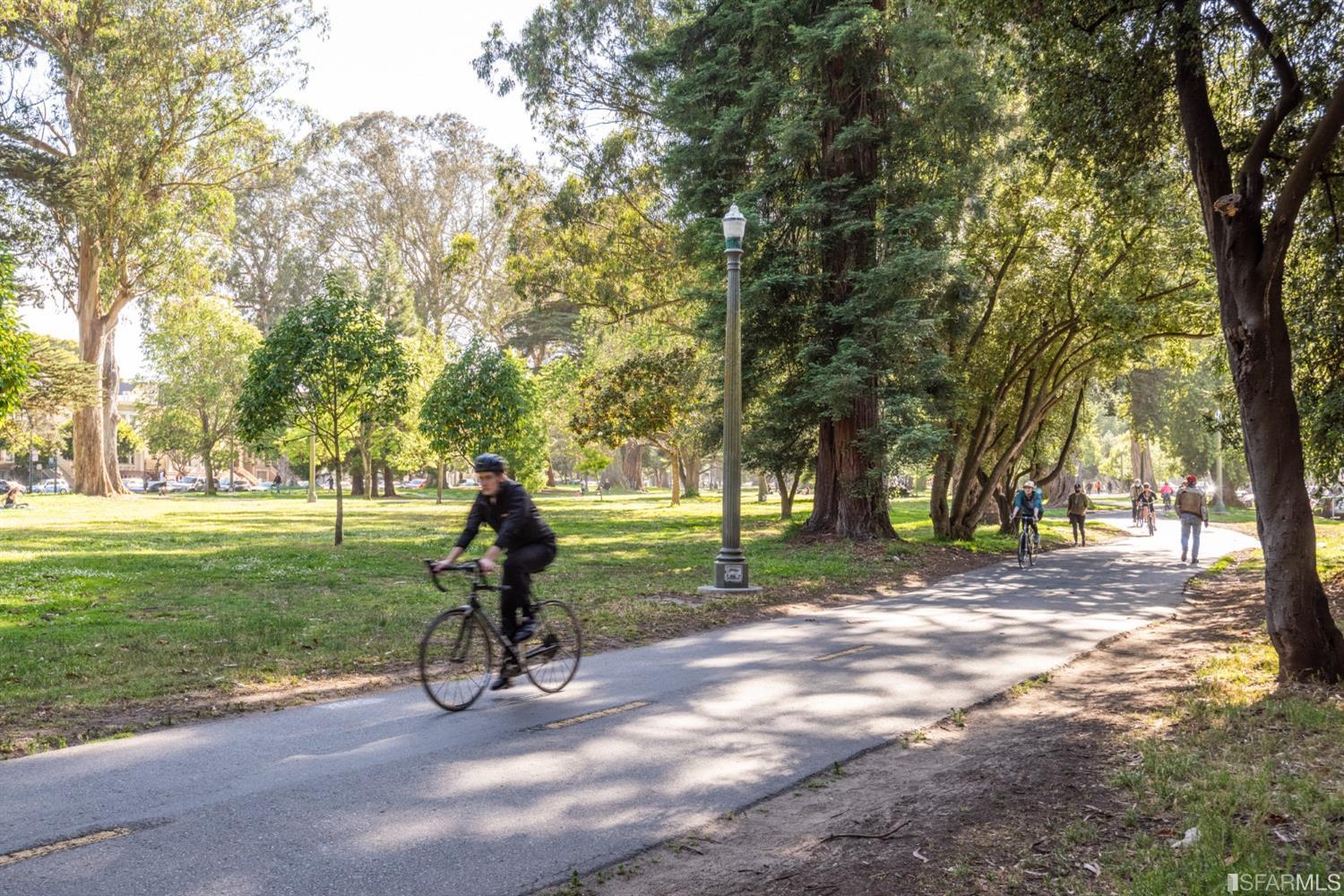 1390 Fell Street Unit: 201