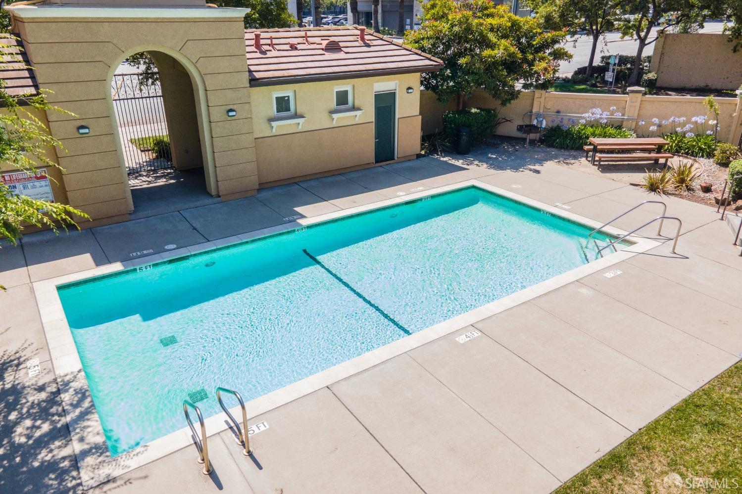 5111 Capanelle Terrace