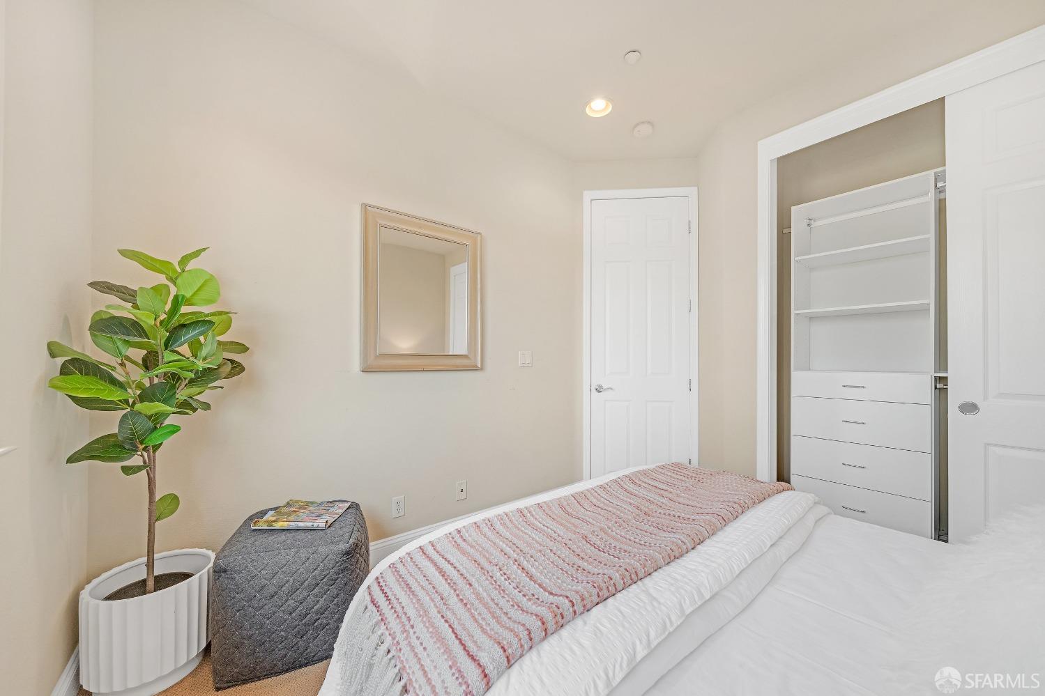 5111 Capanelle Terrace