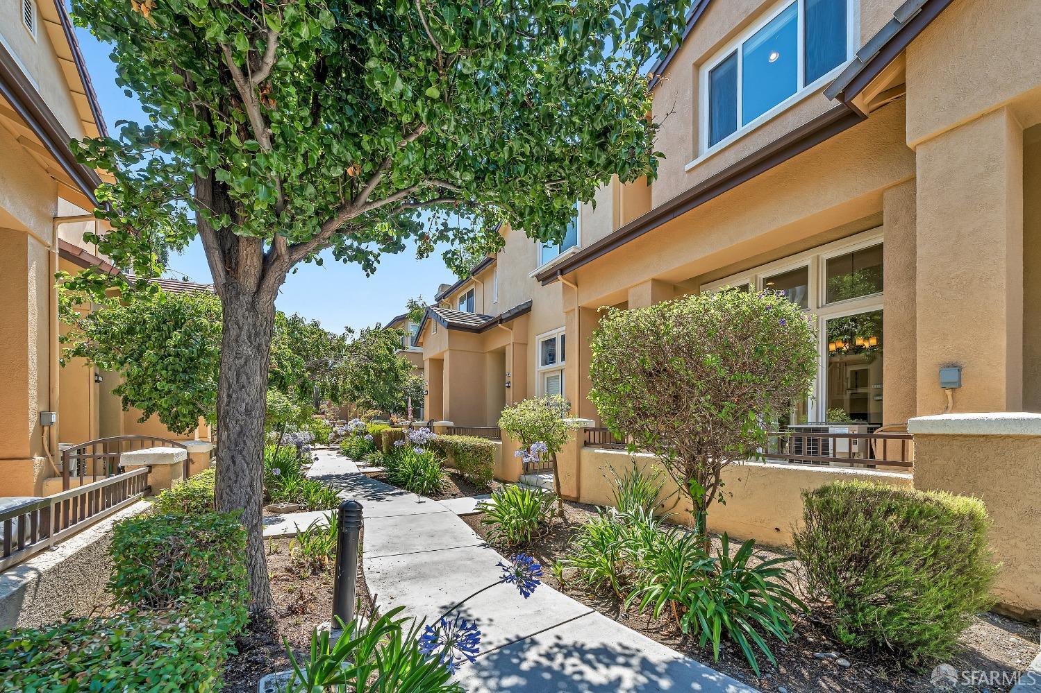 5111 Capanelle Terrace