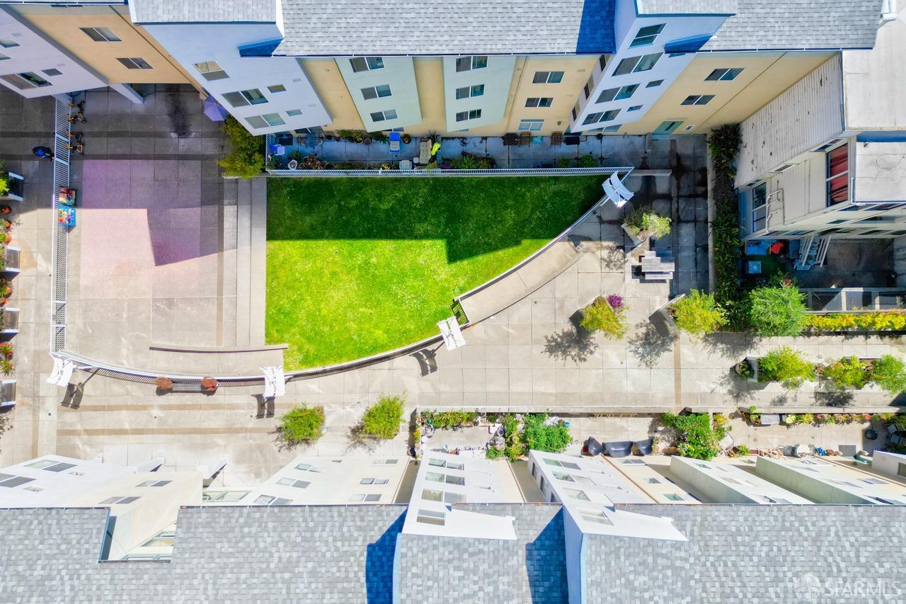 135 Valencia Street Unit: A204