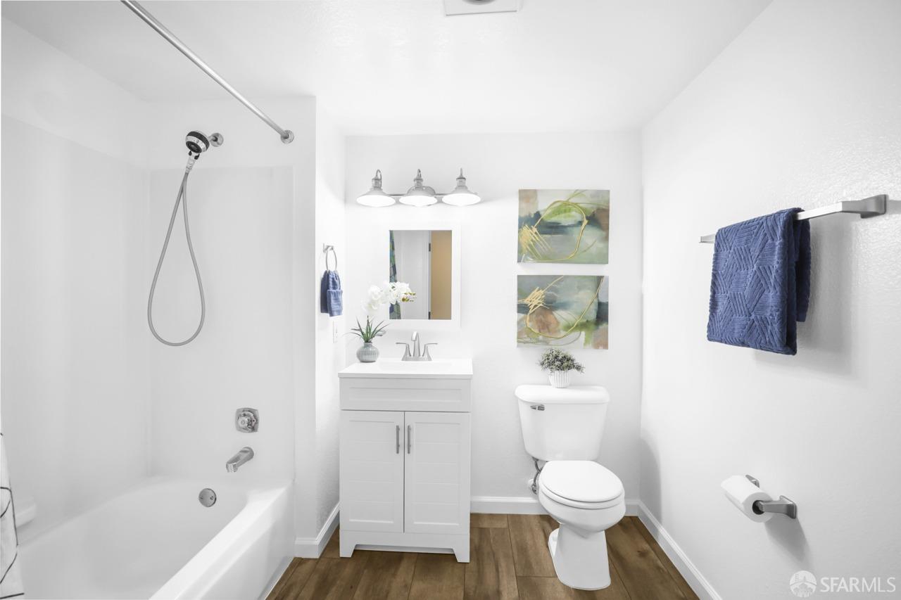 135 Valencia Street Unit: A204