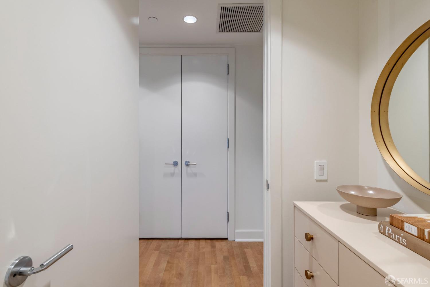 188 Minna Street # 24D
