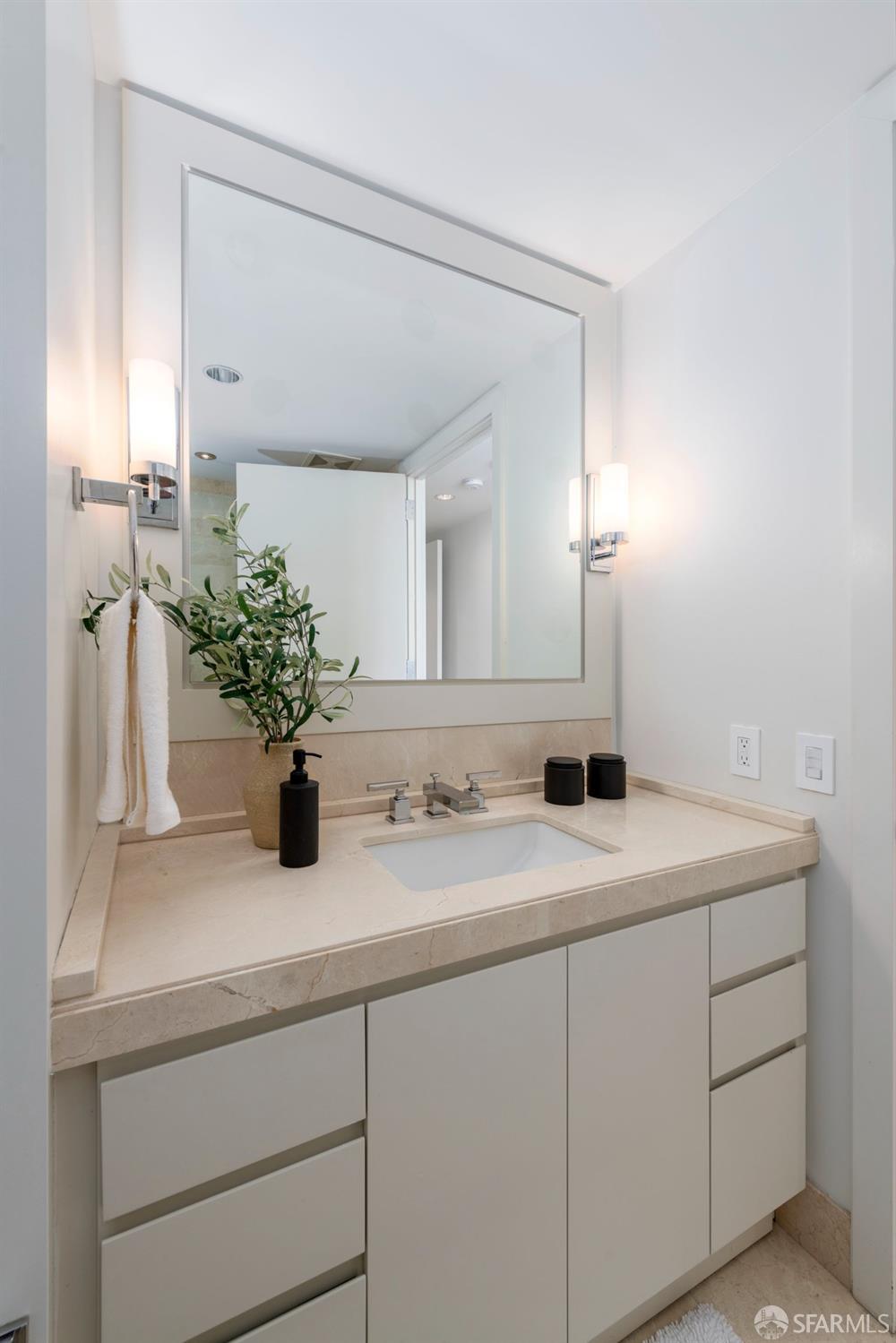 188 Minna Street # 24D