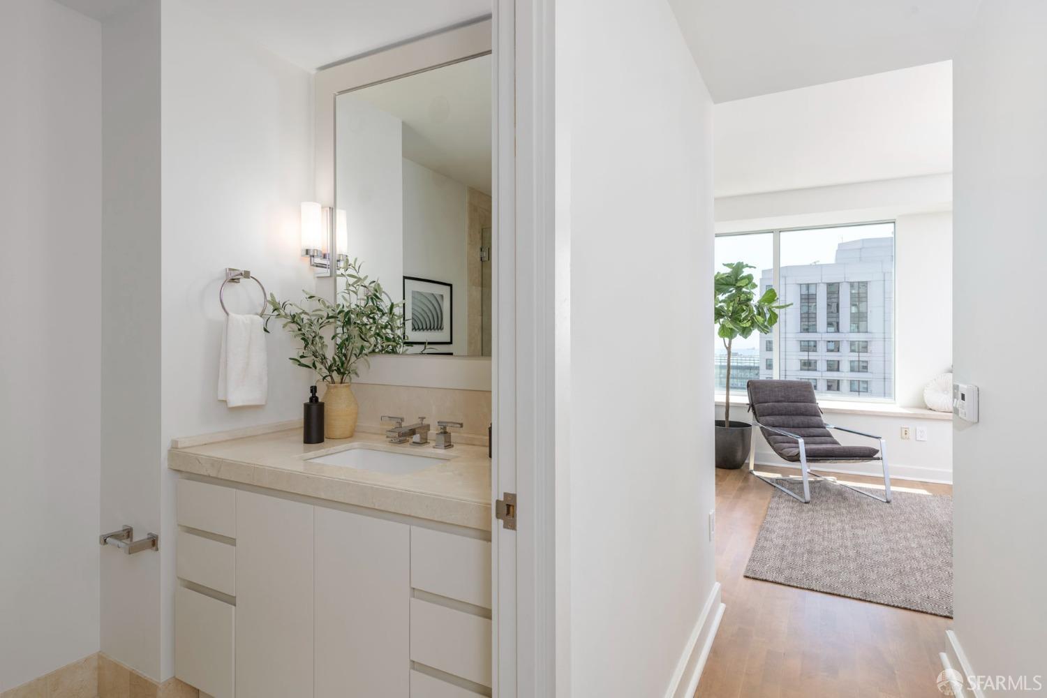 188 Minna Street # 24D