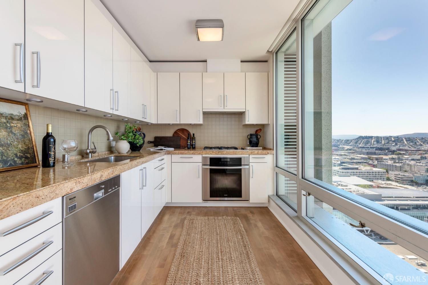 188 Minna Street # 24D