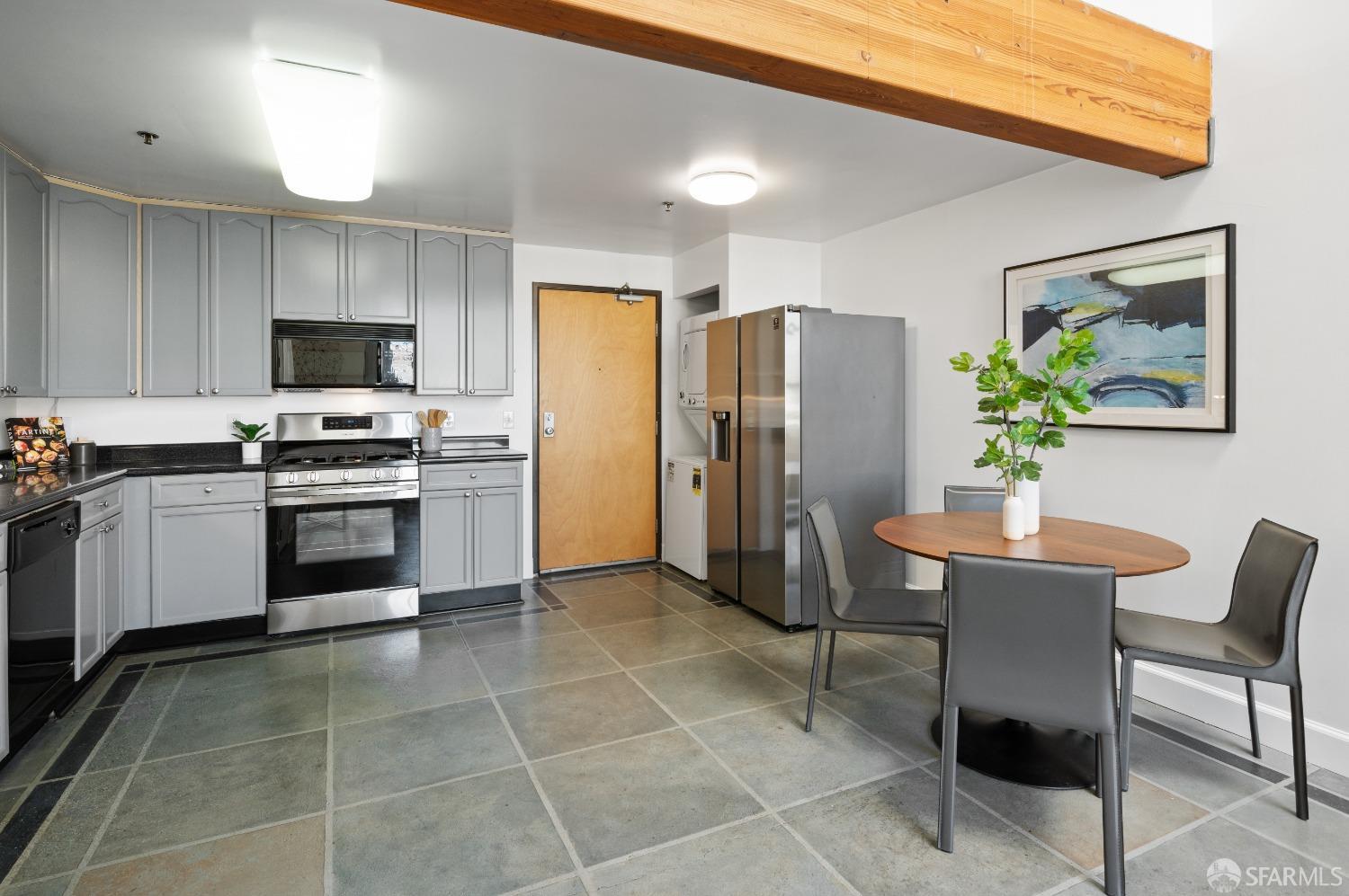 747 Natoma Street Unit: 201