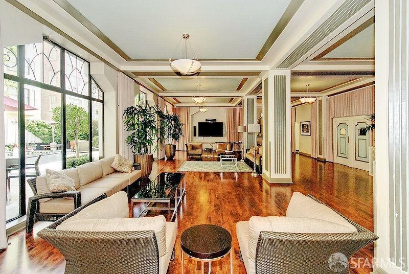 631 Ofarrell Street Unit: 811