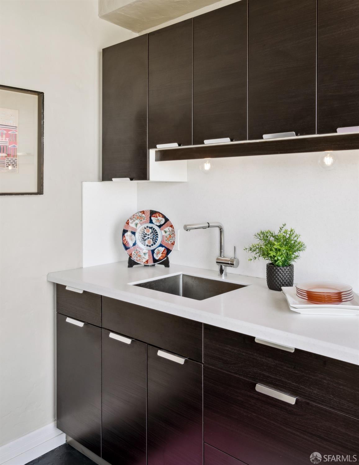 631 Ofarrell Street Unit: 811