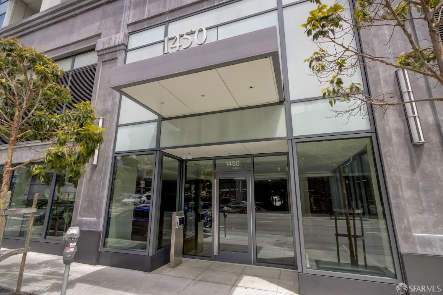 1450 Franklin Street Unit: 1002