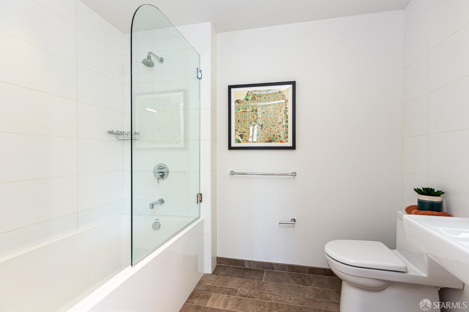 1450 Franklin Street Unit: 1002
