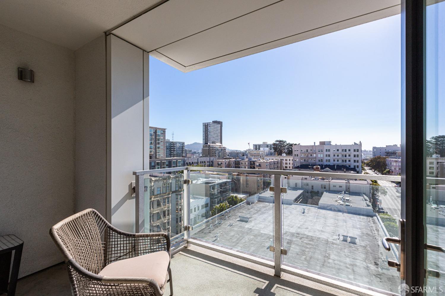 1450 Franklin Street Unit: 1002