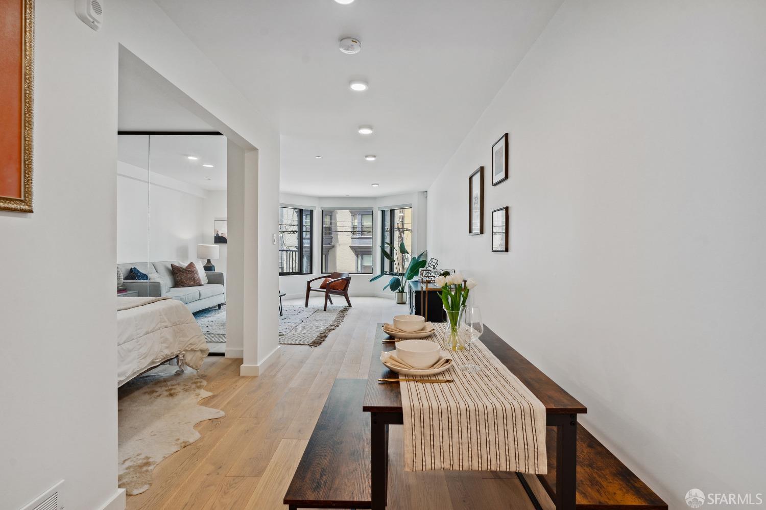 1624 Larkin Street Unit: 4