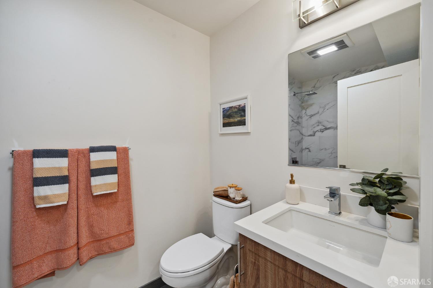 1624 Larkin Street Unit: 4