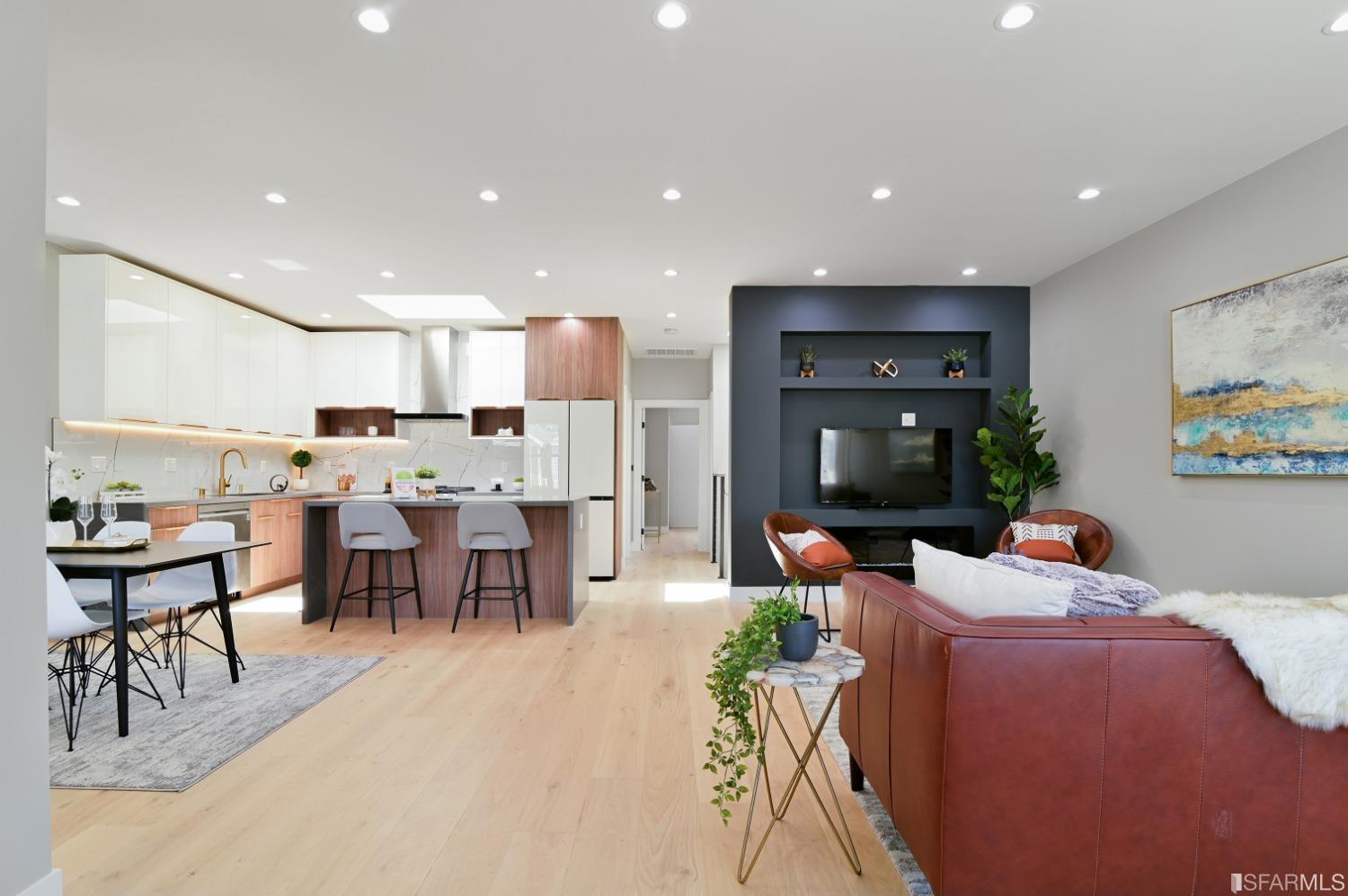 149 Bertita Street