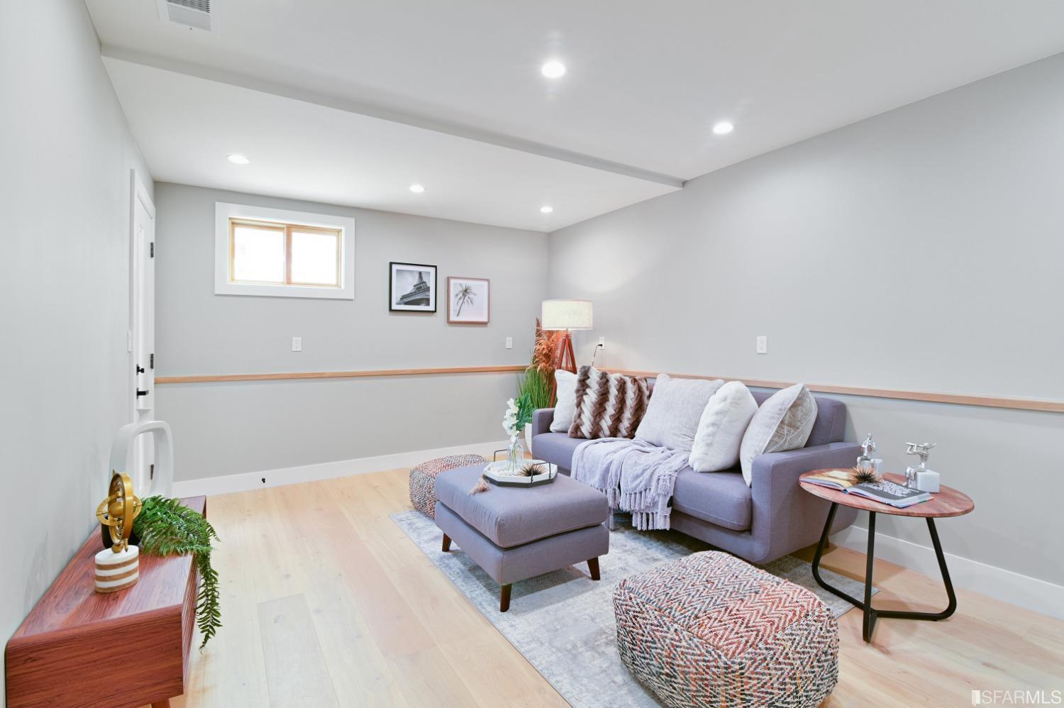 149 Bertita Street