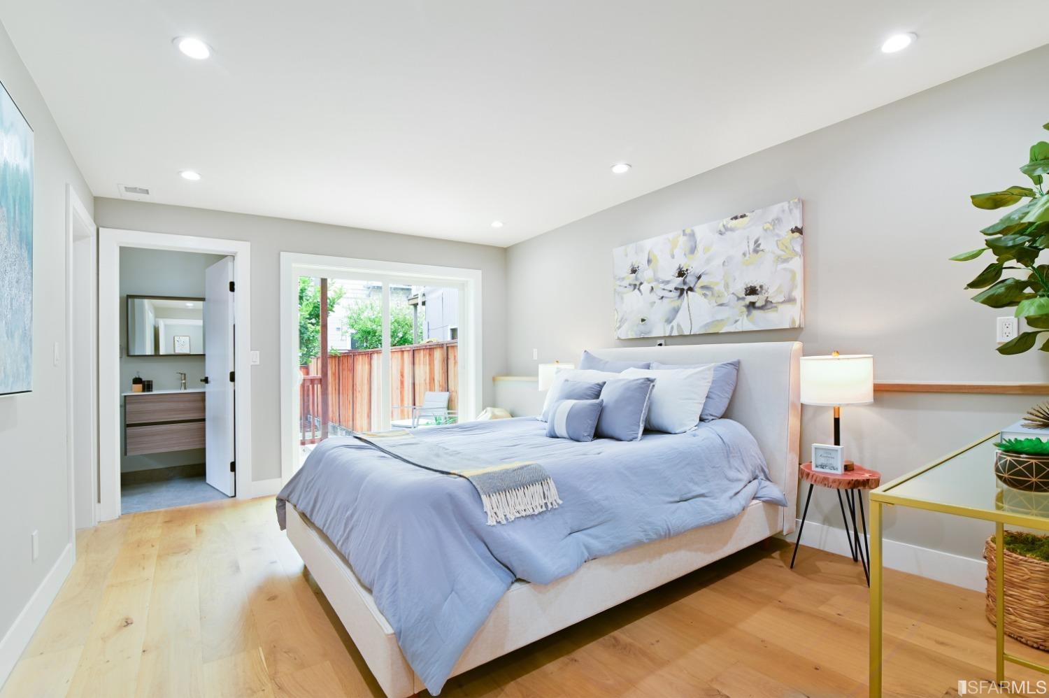 149 Bertita Street