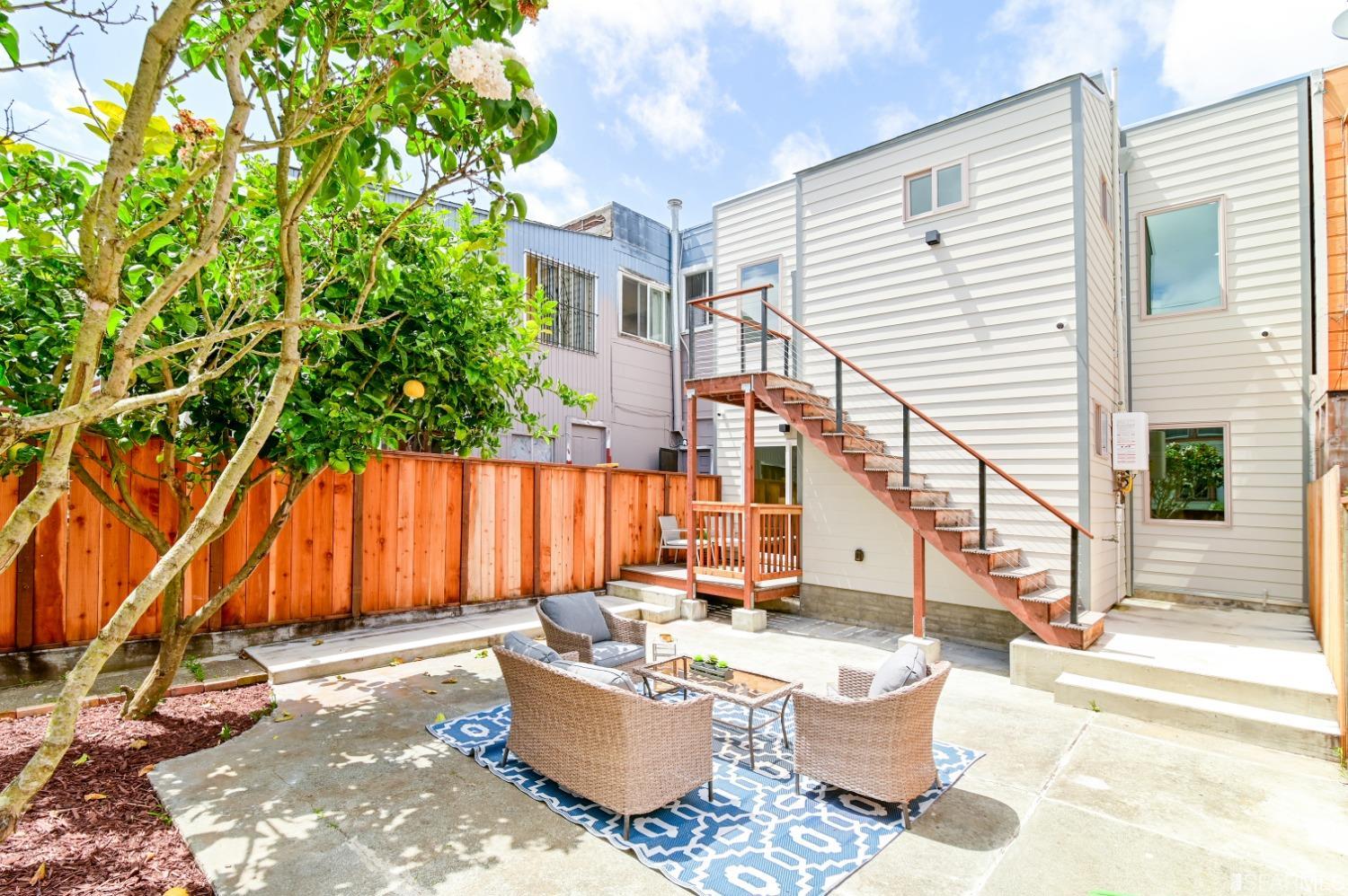 149 Bertita Street