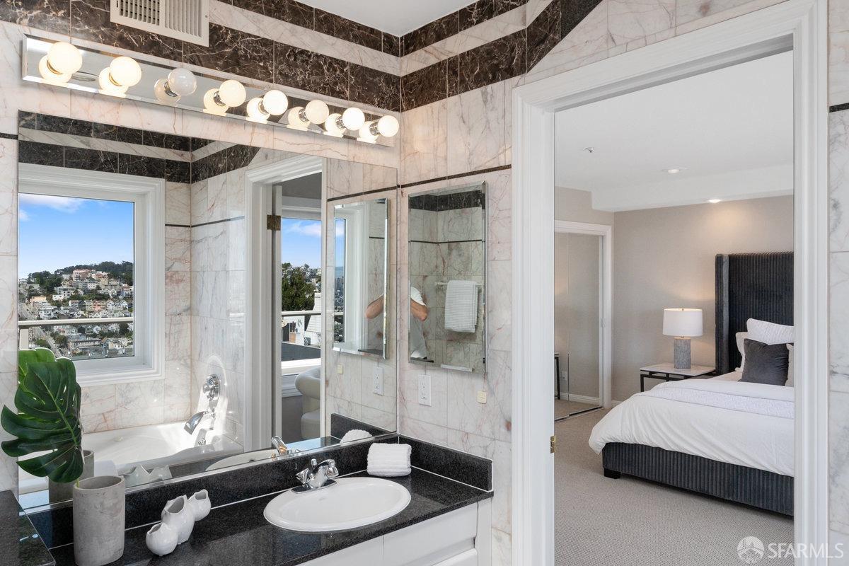 548 Duncan Street Unit: 201