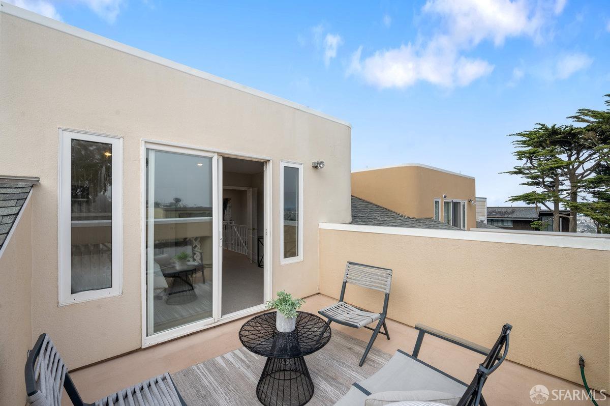 548 Duncan Street Unit: 201