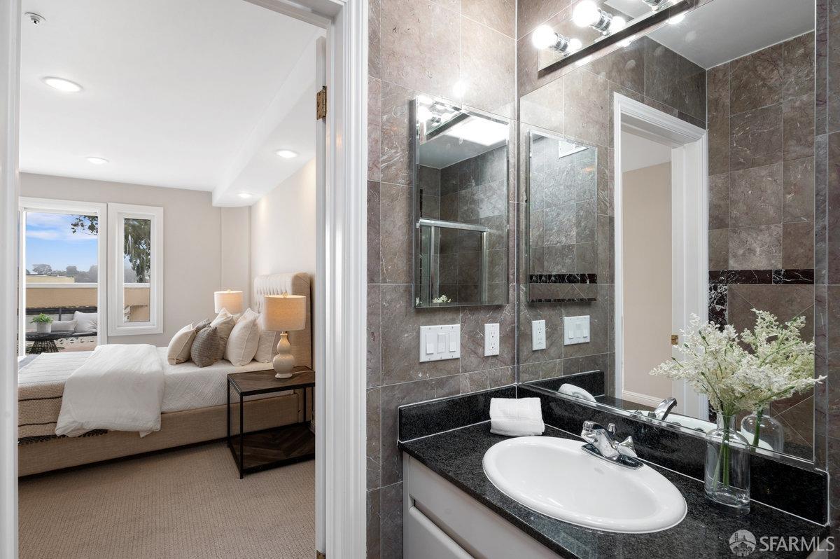 548 Duncan Street Unit: 201