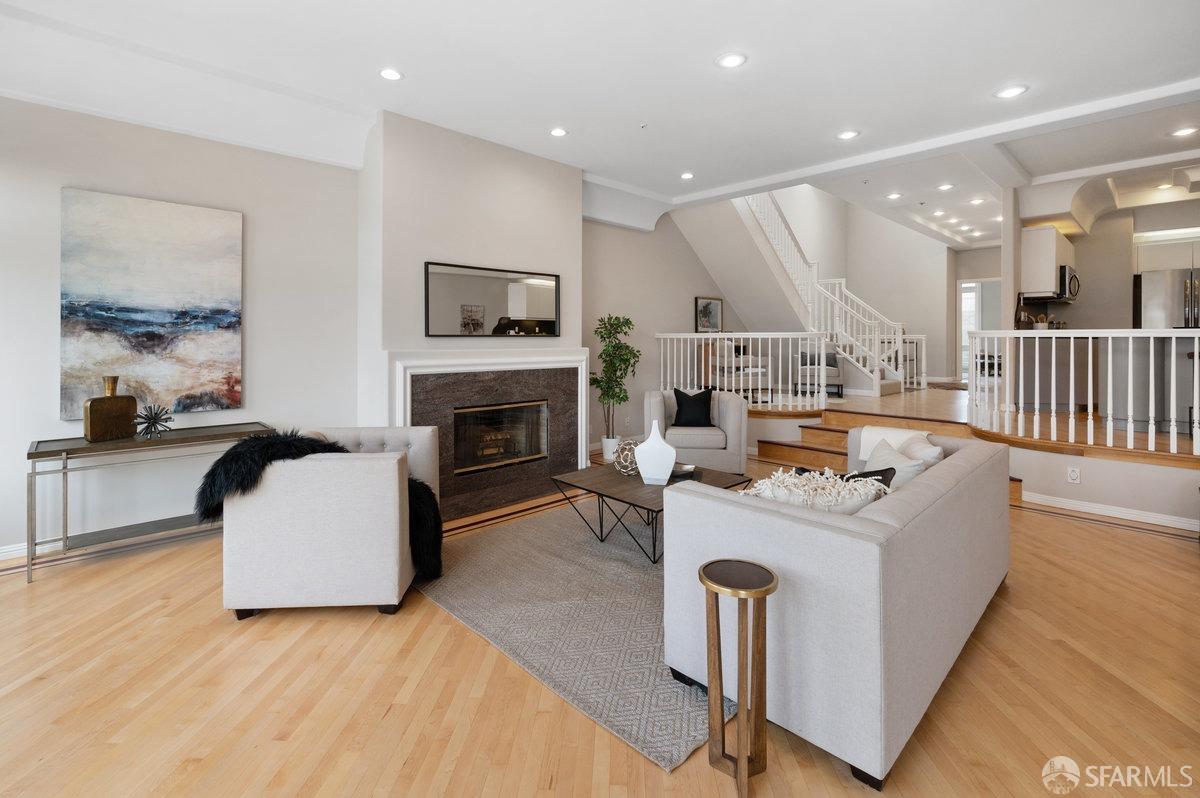 548 Duncan Street Unit: 201