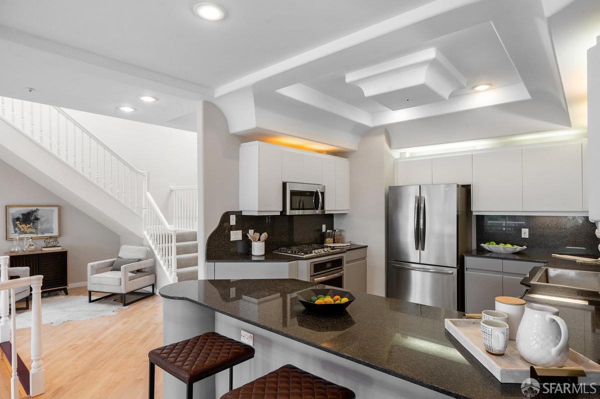 548 Duncan Street Unit: 201