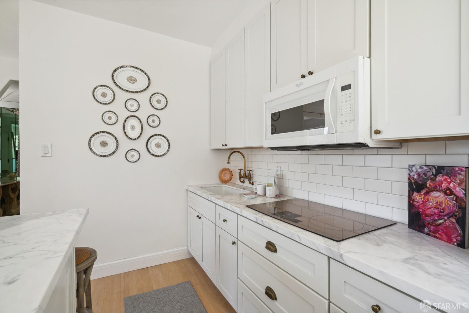 631 Ofarrell Street Unit: 216