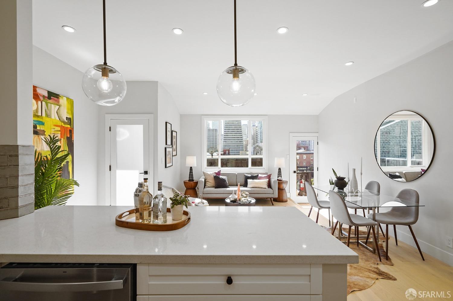359 Vallejo Street Unit: 3