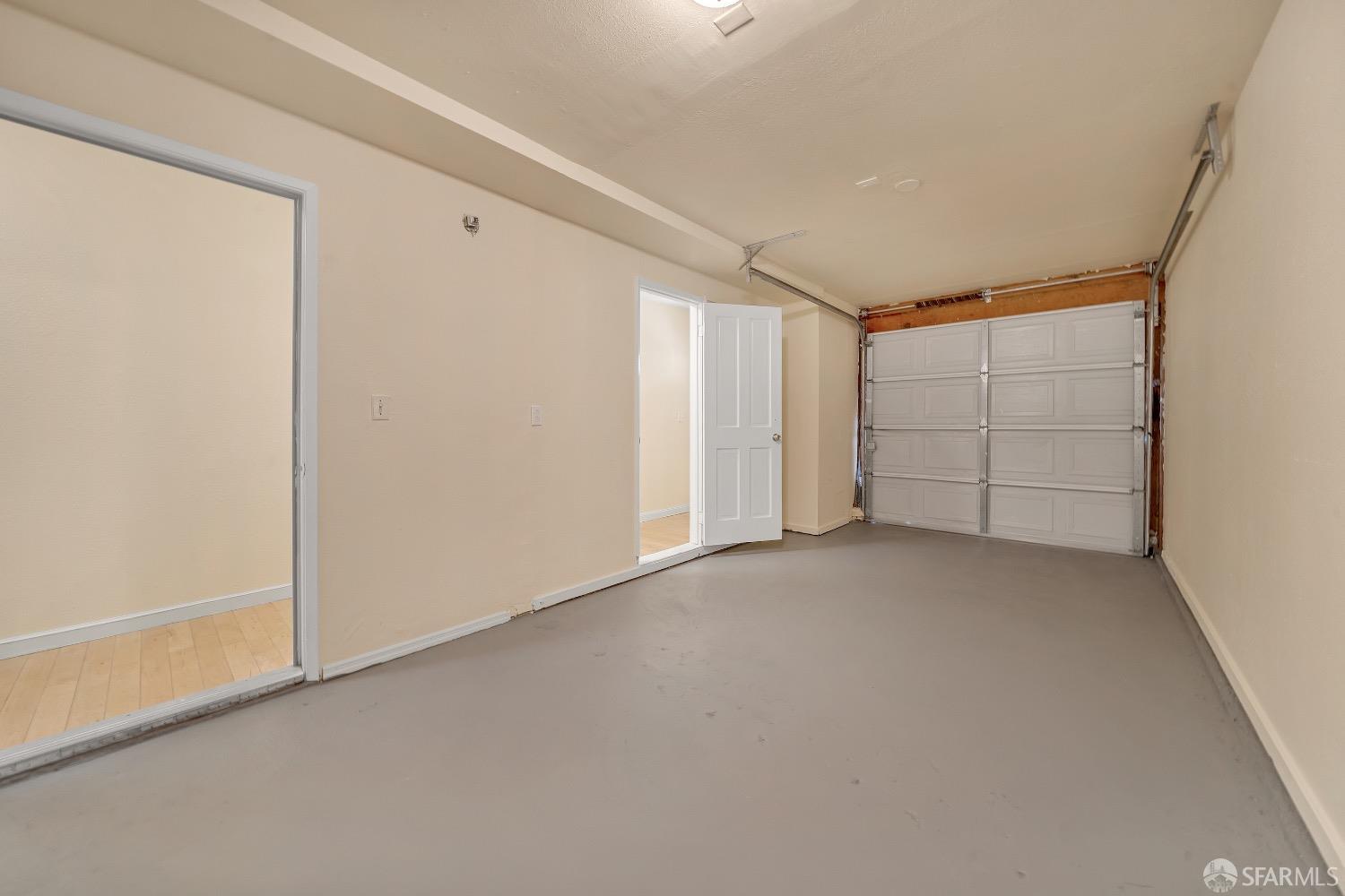 1723 Livingston Lane