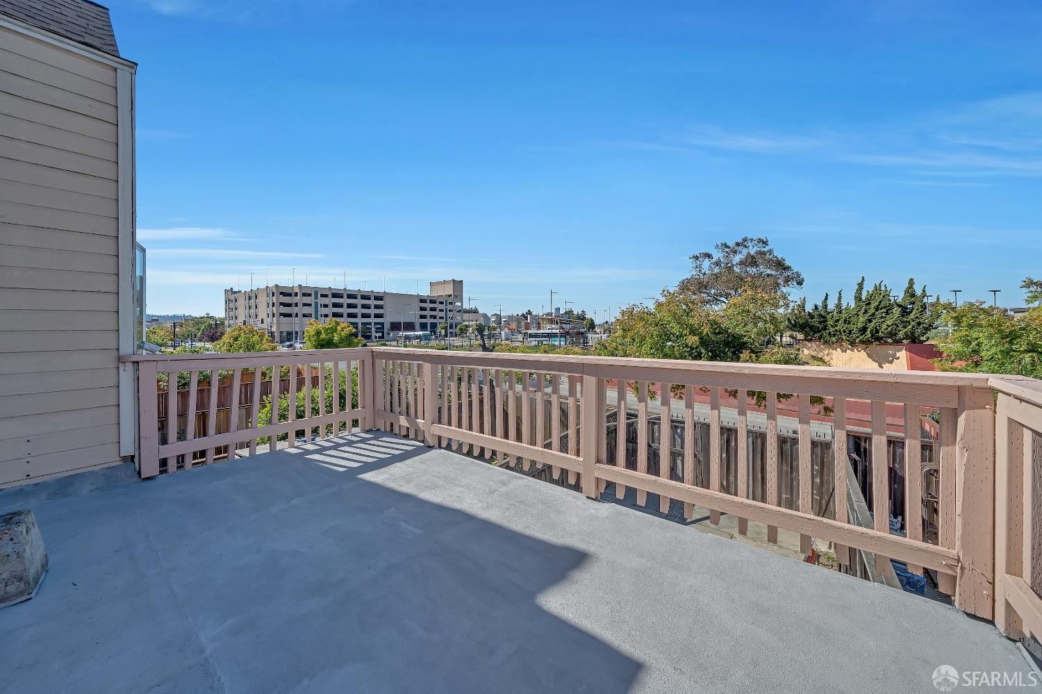 1723 Livingston Lane