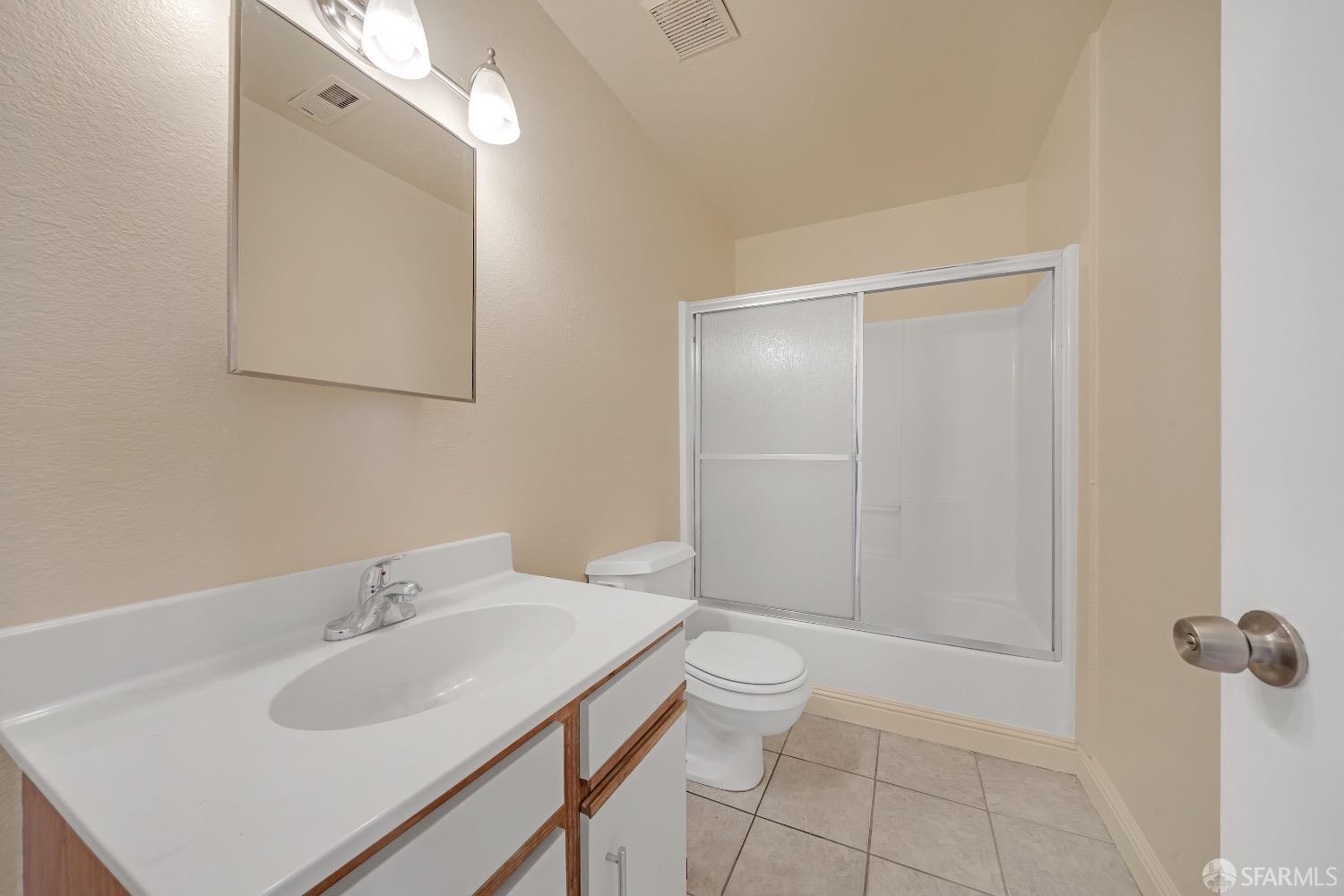 1723 Livingston Lane