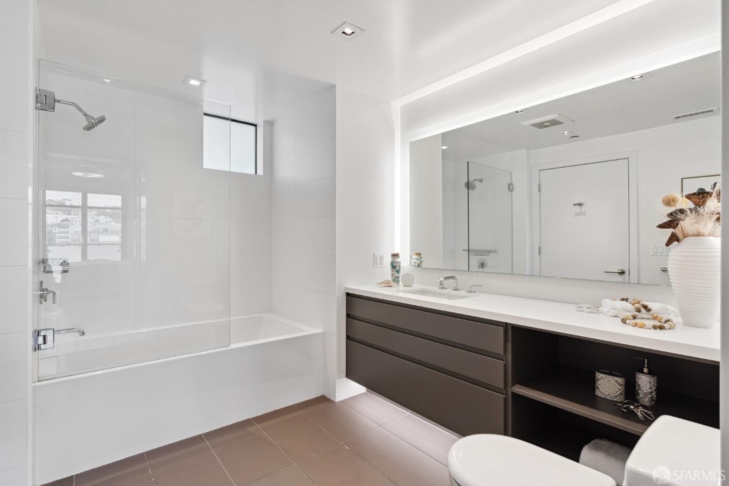 580 Hayes Street Unit: 504