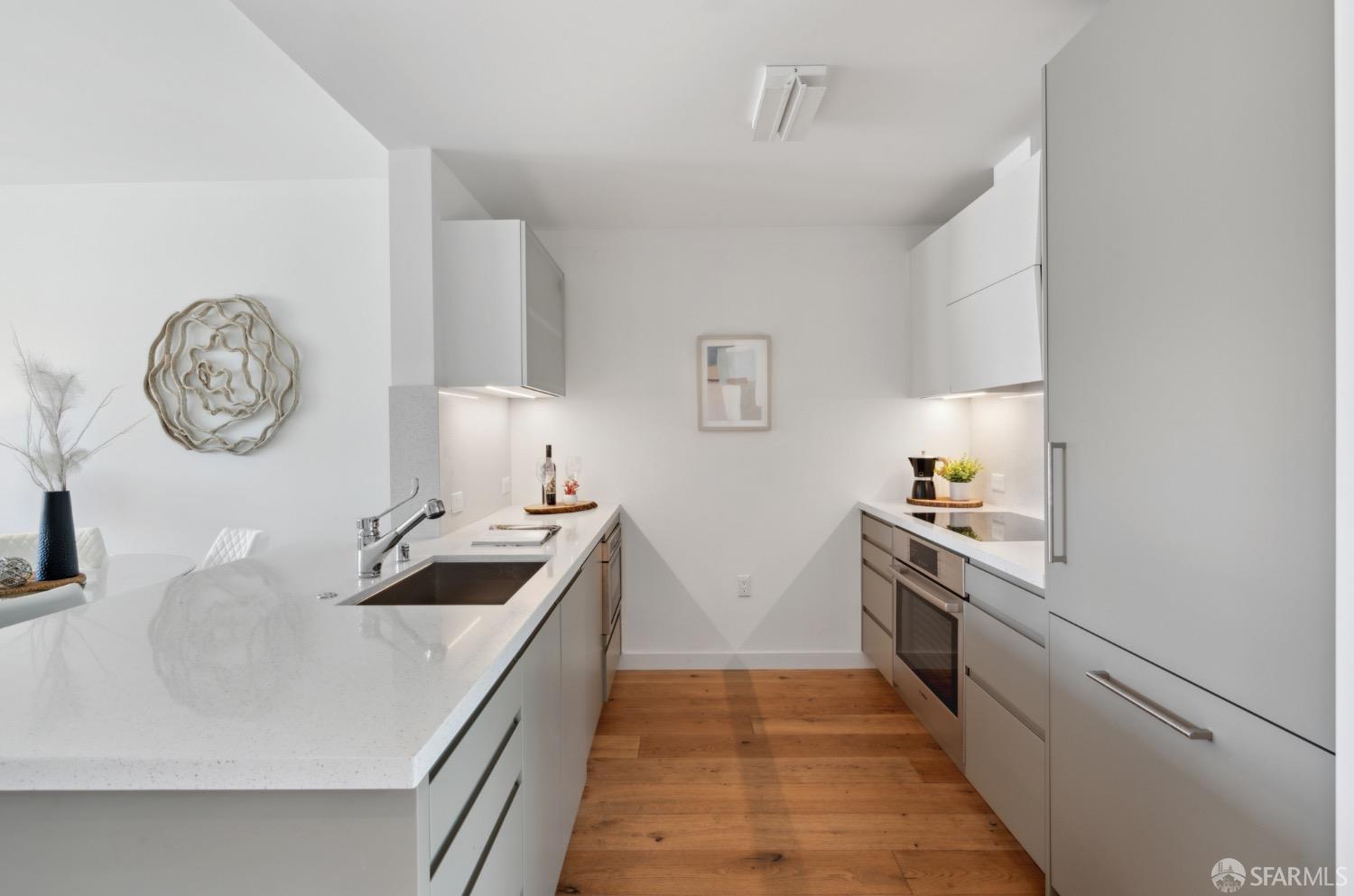 580 Hayes Street Unit: 504