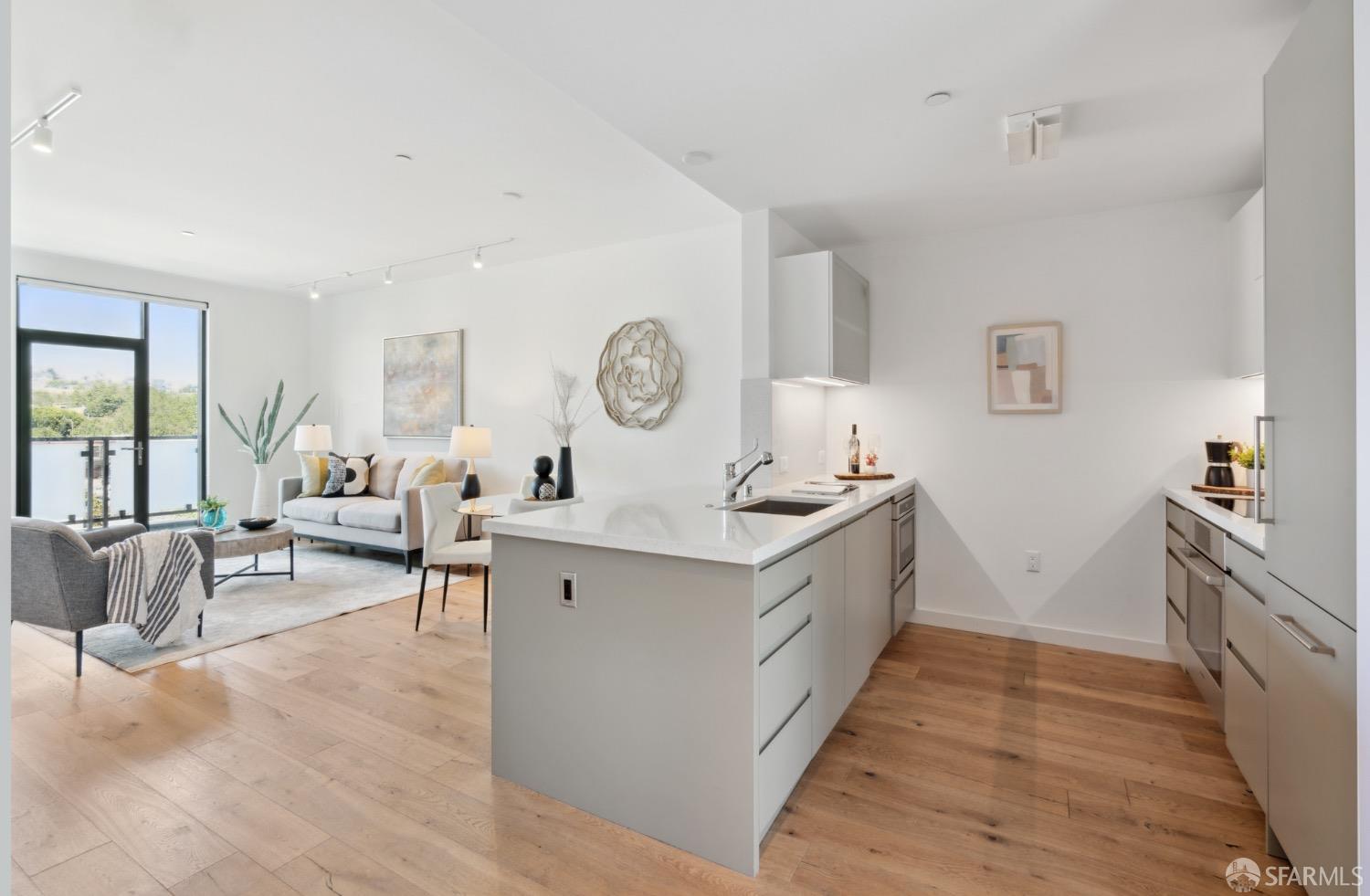 580 Hayes Street Unit: 504