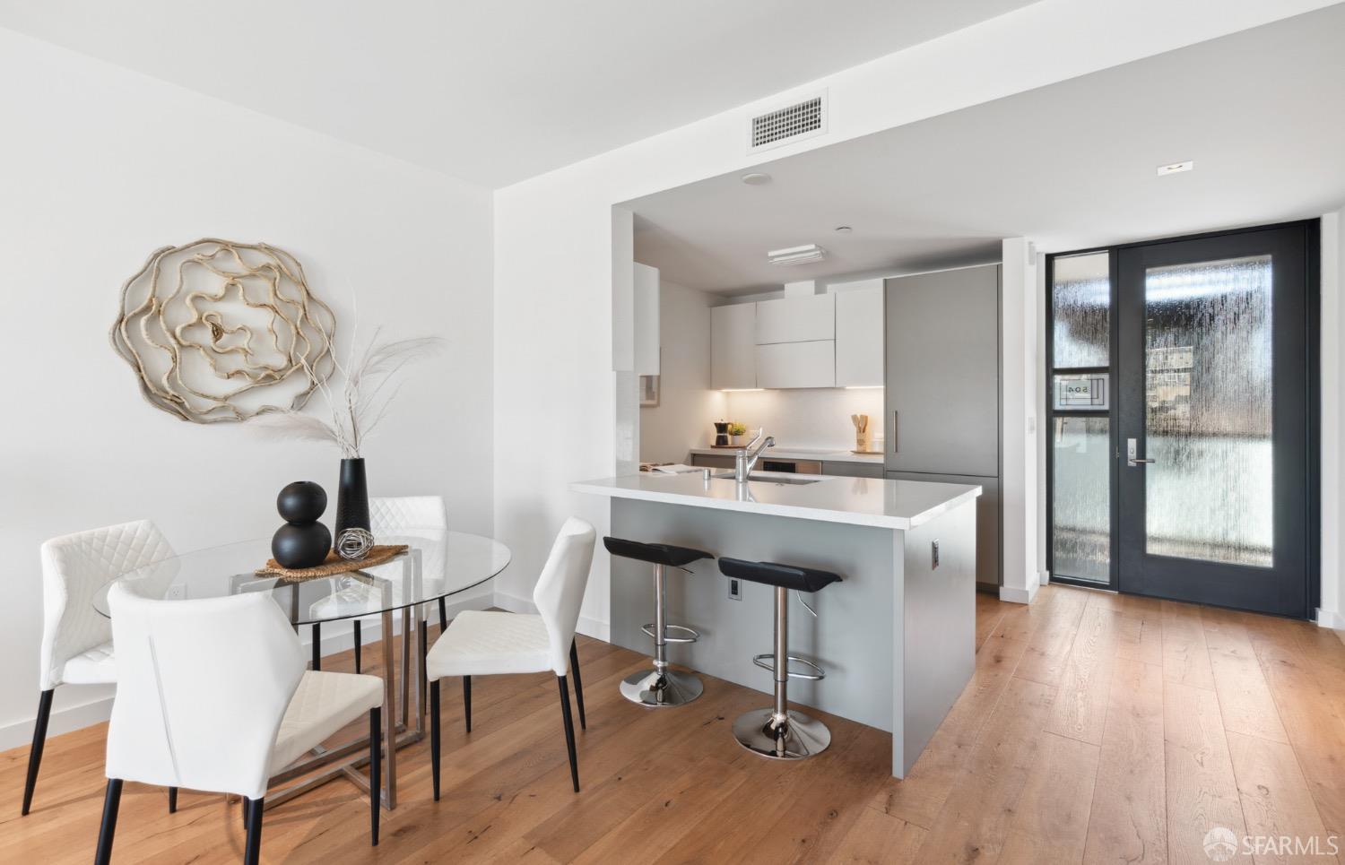 580 Hayes Street Unit: 504