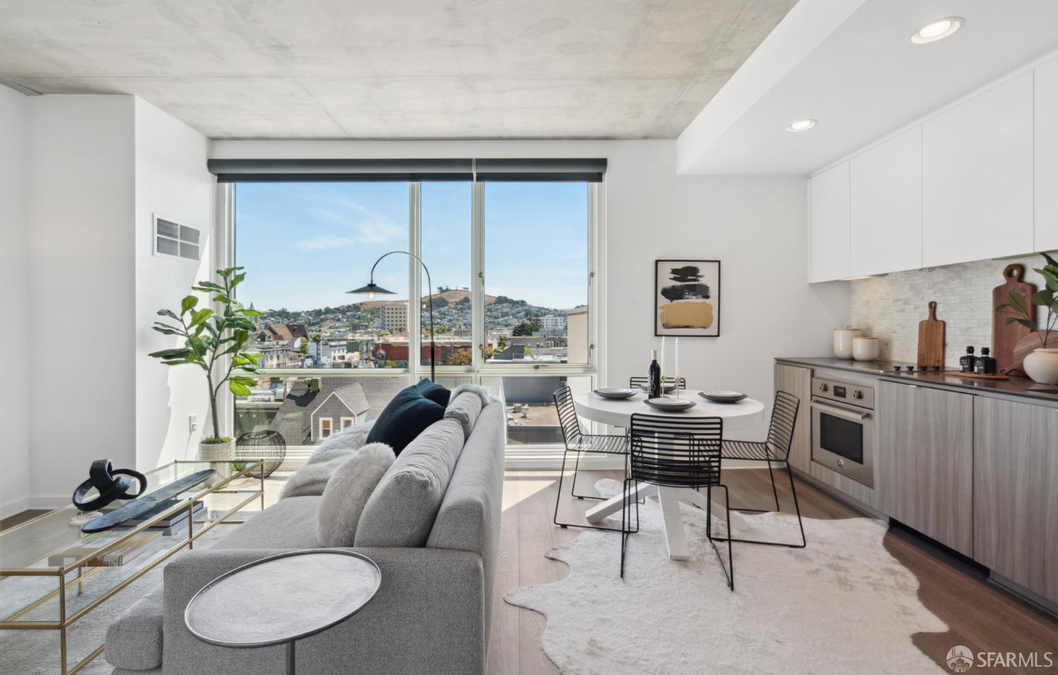 45 Bartlett Street Unit: 713