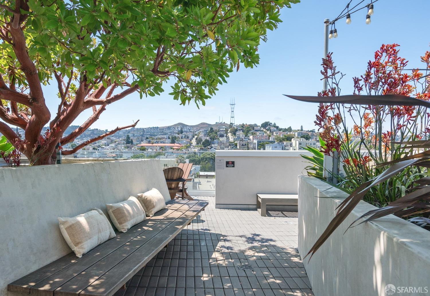 45 Bartlett Street Unit: 713