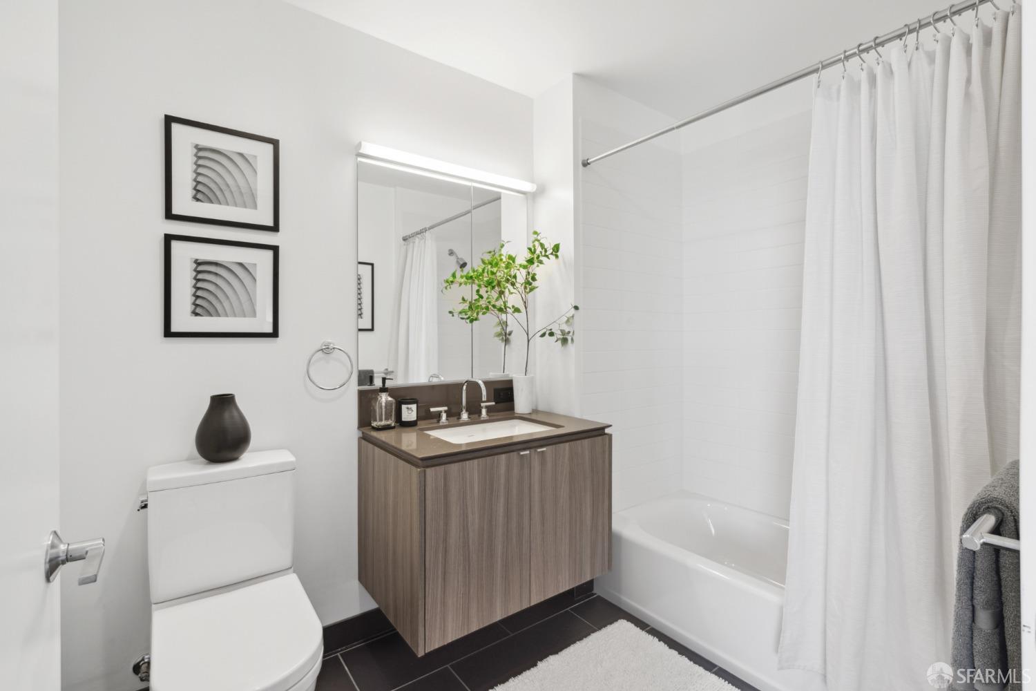 45 Bartlett Street Unit: 713