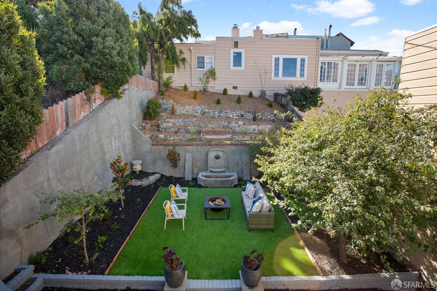 1935 Cabrillo Street