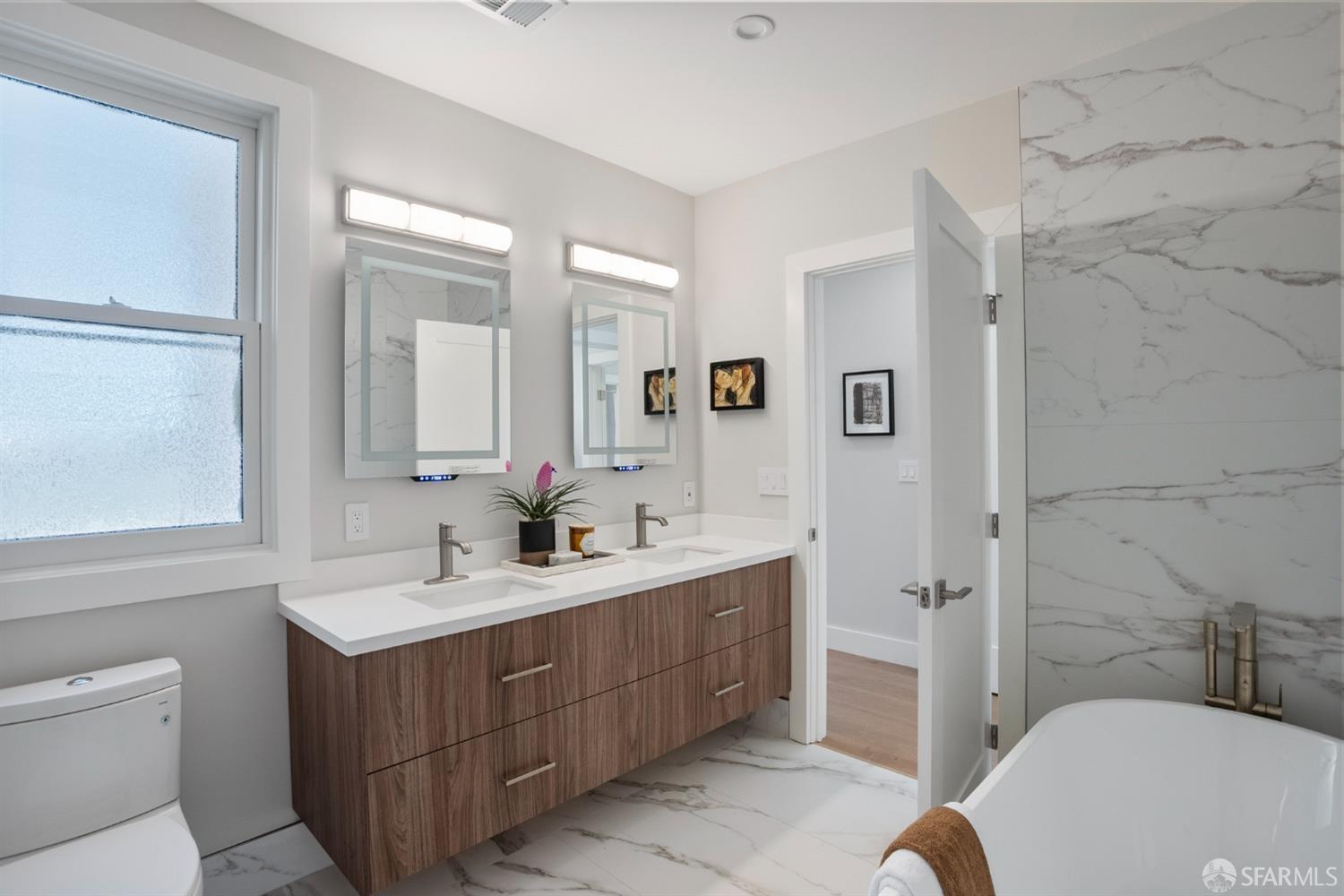 1935 Cabrillo Street