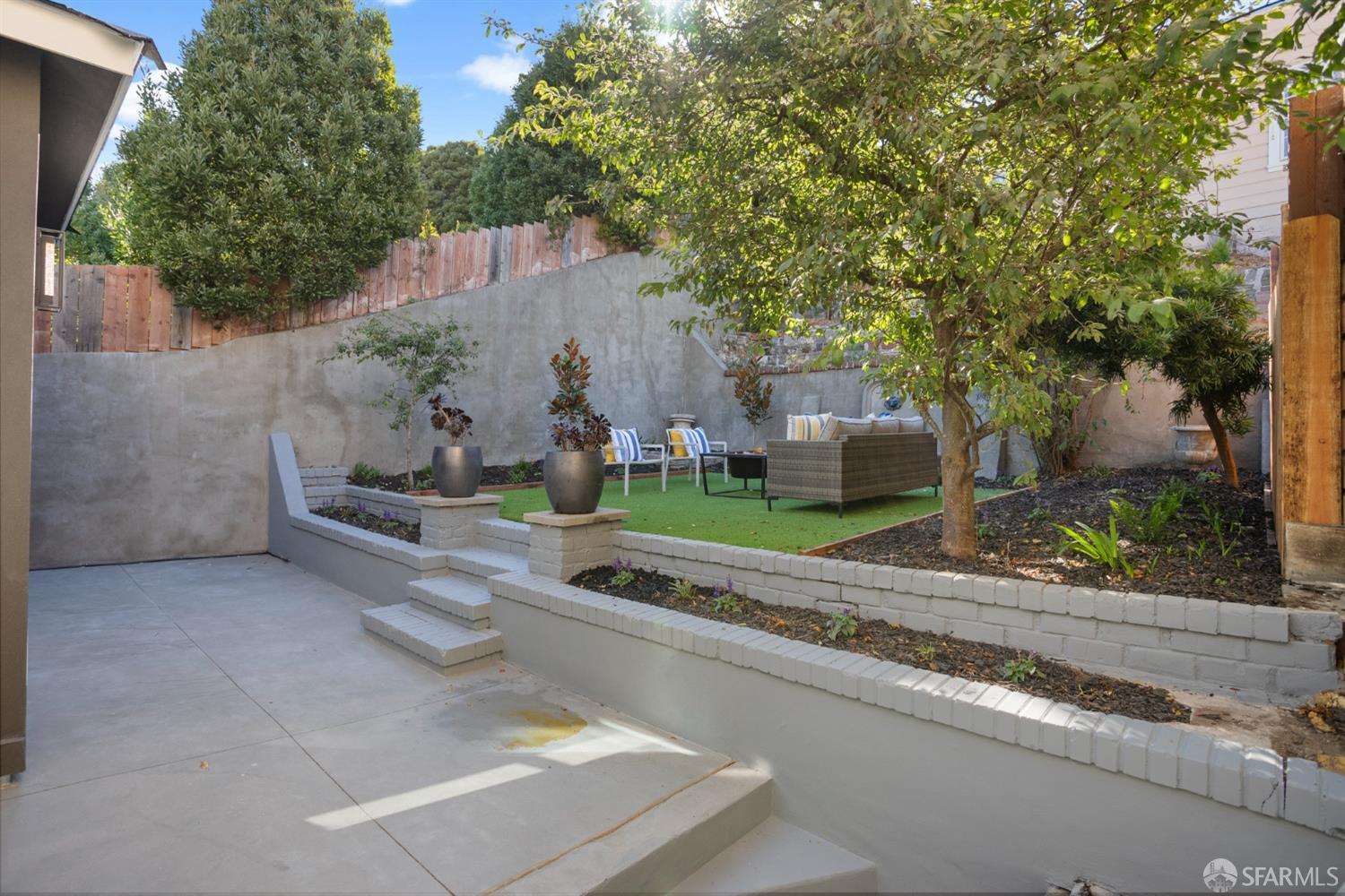 1935 Cabrillo Street