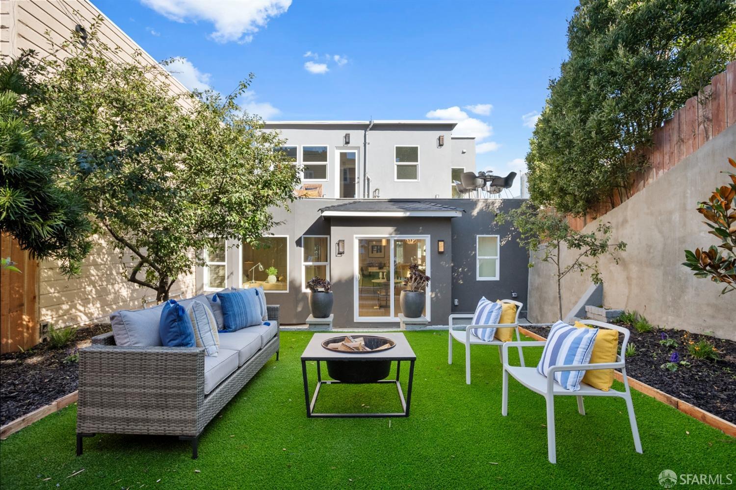 1935 Cabrillo Street